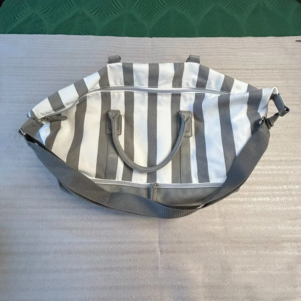 Ulta Striped Duffle Travel Bag w/Shoe Compartment